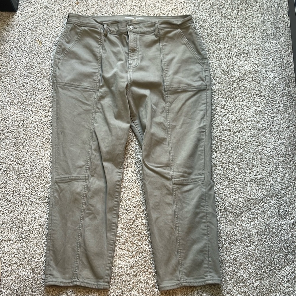 Old navy pants